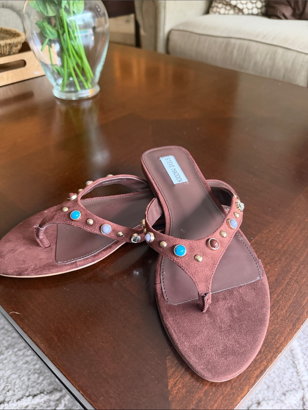 Steve Madden Brown Suede Beaded Thong Sandals Multicolor Accents size 9.5 NWT